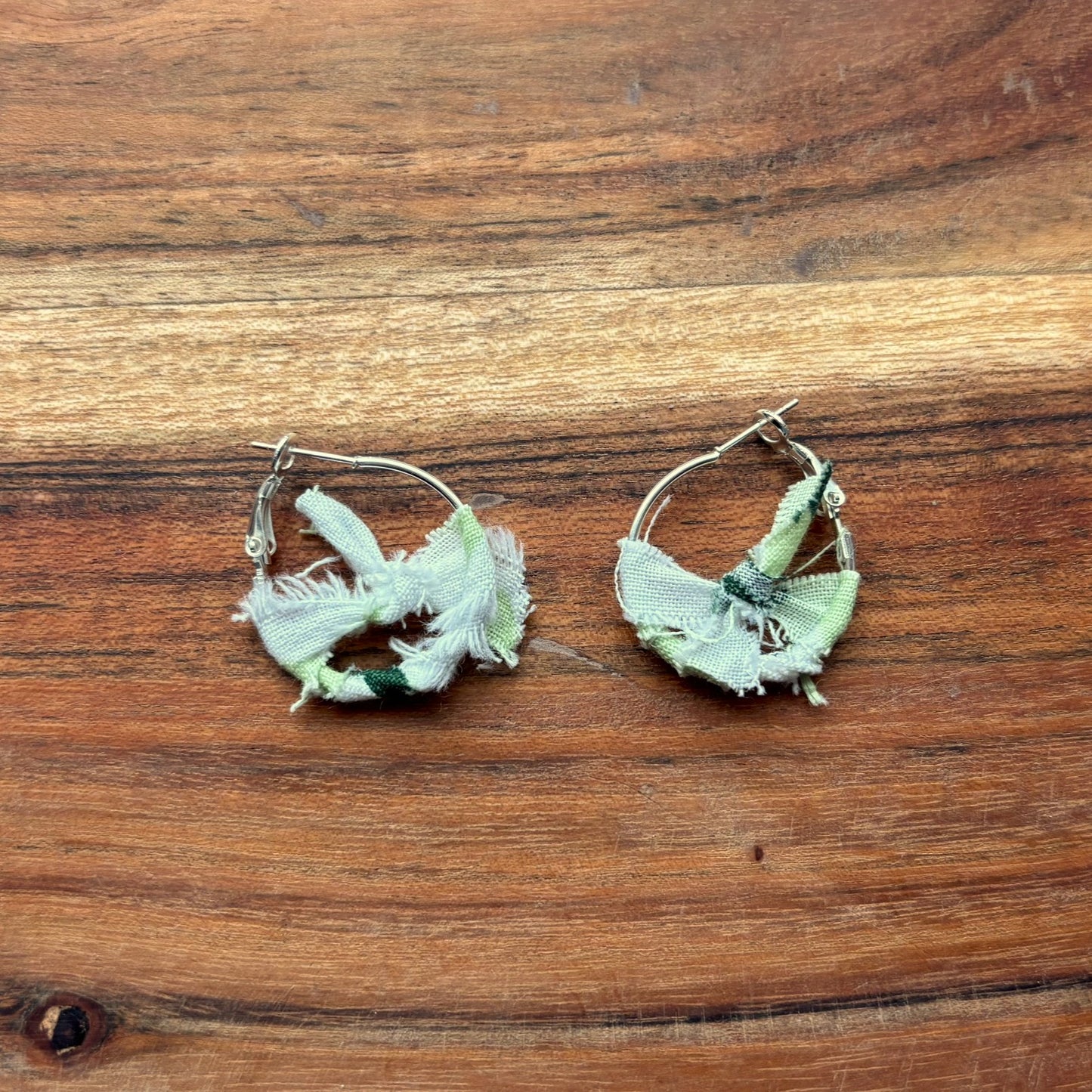 Silver Green Knot Small Hoop